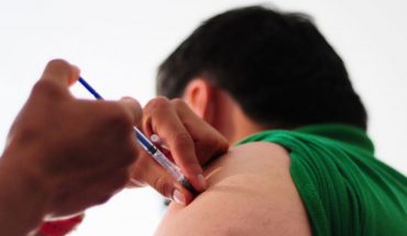 Laboratorio Moderna anuncia que su vacuna contra COVID tiene eficacia del 94.5%