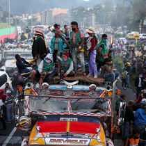Colombia: Indigenous people arrive in Bogota to pressure Ivan Duque