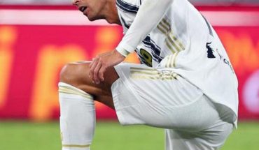 translated from Spanish: Cristiano explodes against PCR tests by not playing against Barcelona