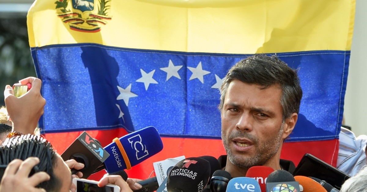 Leopoldo López left the Embassy of Spain and left Venezuela
