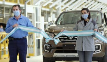 translated from Spanish: Renault started manufacturing the new Alaskan in Cordoba