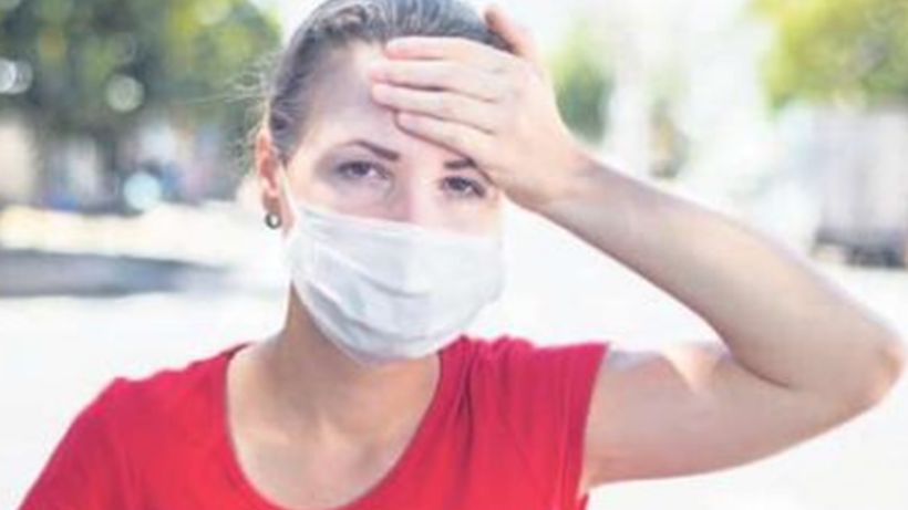 Wearing masks with folds helps you suffer less in the heat