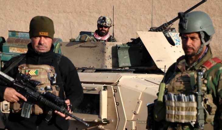 Alrededor de 30 miembros de las fuerzas afganas murieron en un ataque suicida