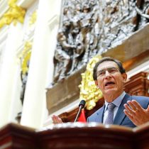 Congreso peruano destituye al presidente Martín Vizcarra