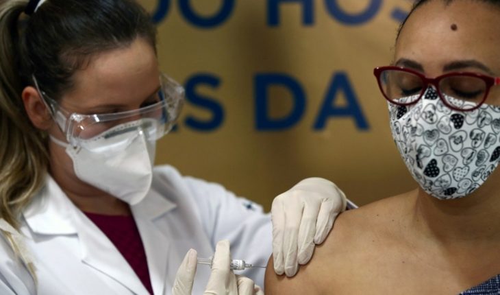 El voluntario de la vacuna china en Brasil murió por otras causas