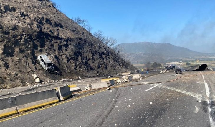 Explosión de pipa de gas en autopista Tepic-Guadalajara deja 14 muertos