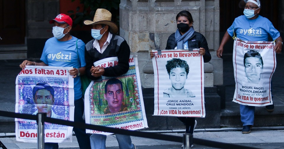Familiares temen que pacto deje libre a capitán acusado en caso Ayotzinapa 