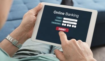 Home banking: se renueva el cupo para comprar dólares con demoras y “cola virtual”