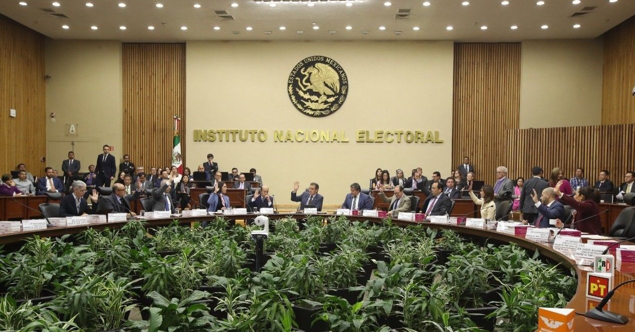 INE busca que partidos den 7 de 15 gubernaturas a mujeres para 2021