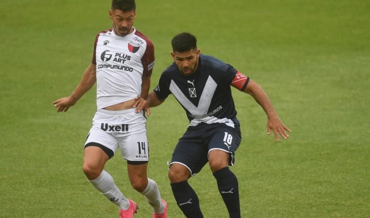 Independiente igualó 1 a 1 sobre la hora ante Colón en un partido infartante