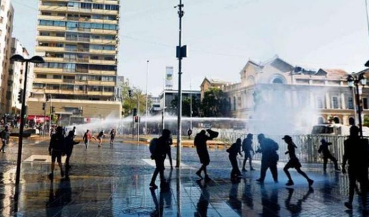 Interior analiza medidas tras cambio de zonas de protestas en Santiago