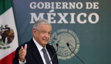 translated from Spanish: AMLO promises base to government workers hired by outsourcing