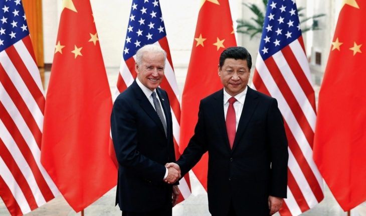 translated from Spanish: China congratulated Joe Biden on his election as President of the United States.