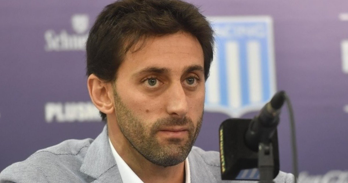 Diego Milito announced that he leaves Racing: "I don't share the model and ideas of the club and the president"