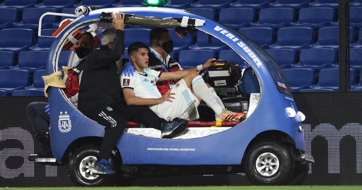 Exequiel Palacios was discharged but still cannot travel to Germany
