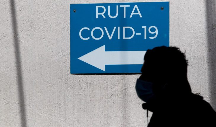 translated from Spanish: Health employees report they are forced to work despite COVID outbreak