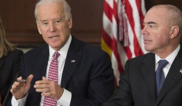 translated from Spanish: Joe Biden appointed a Latino as U.S. Homeland Security Secretary