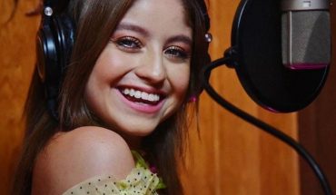 translated from Spanish: Karol Sevilla shares his Spotify playlist to all his followers