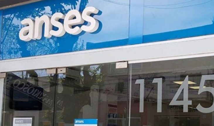translated from Spanish: November 20: Who charges their benefits at ANSES