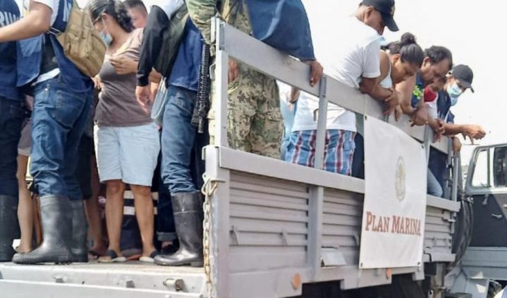 translated from Spanish: Semar evacuates more than 2,000 people from Tabasco