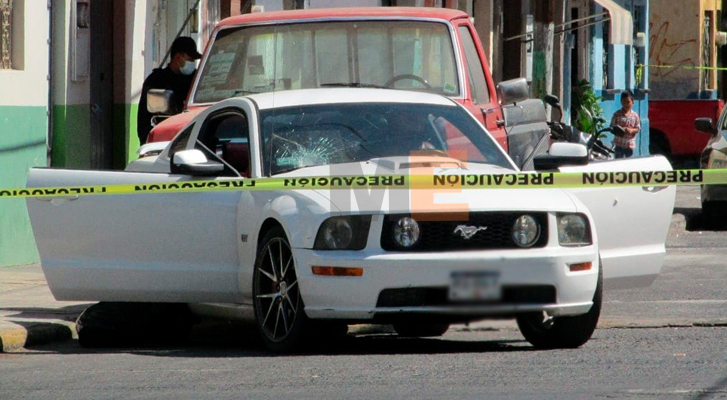 They attack the occupants of a Mustang in Zamora; there are two dead