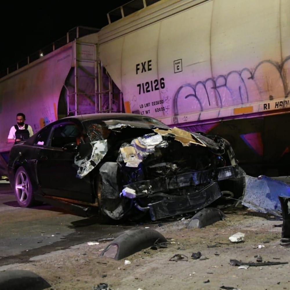 Young man injured after crashing into train in Culiacán