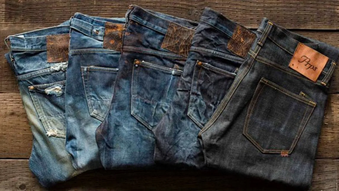 ¿Por qué se recomienda no lavar los jeans?