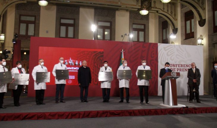 980 hospitales reciben Condecoración Miguel Hidalgo por su labor contra COVID