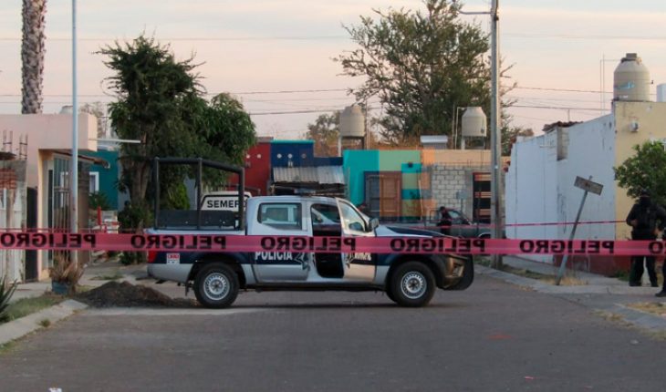 Amordazado y maniatado localizan cadáver baleado en el Fraccionamiento Altamira