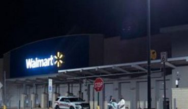 Asalto en Walmart del EdoMex termina en balacera, miedo y sangre