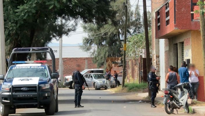 Atentado a balazos en taller mecánico deja un muerto y un herido en Zamora, Michoacán