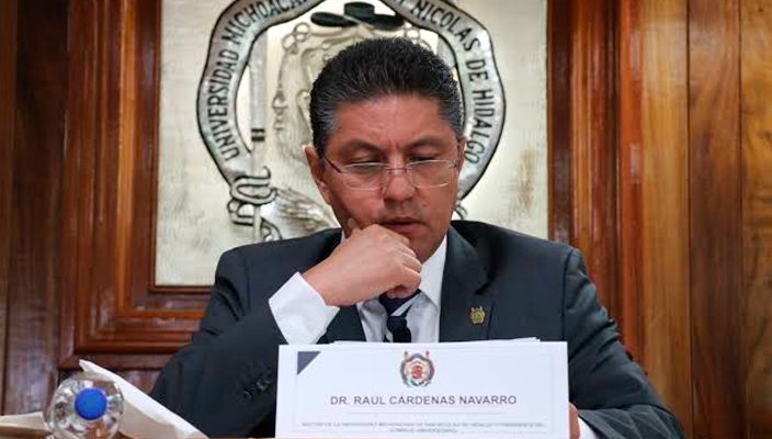 Circulan petición de destitución del rector  de la UMSNH Raúl Cárdenas Navarro