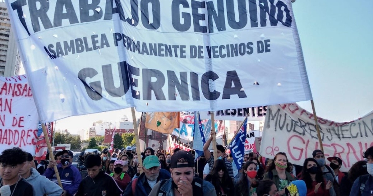 Corte total en Puente Pueyrredón: protestan por los desalojos en Guernica