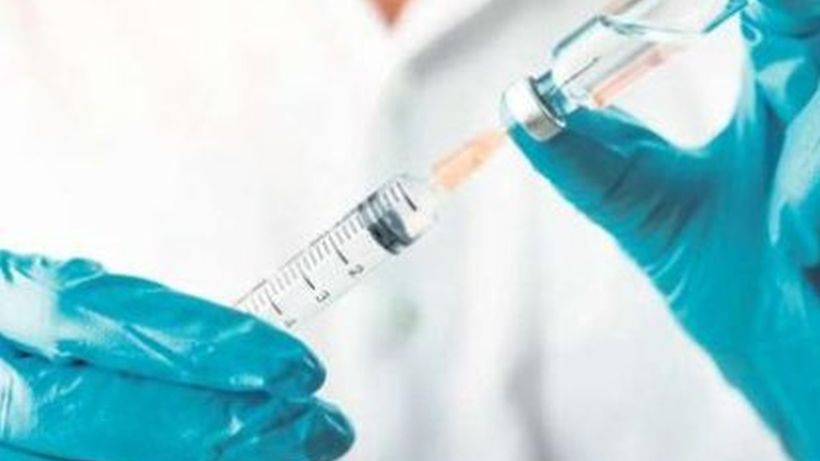 Europa analizará aprobación de vacuna desarrollada por Pfizer a fines de diciembre