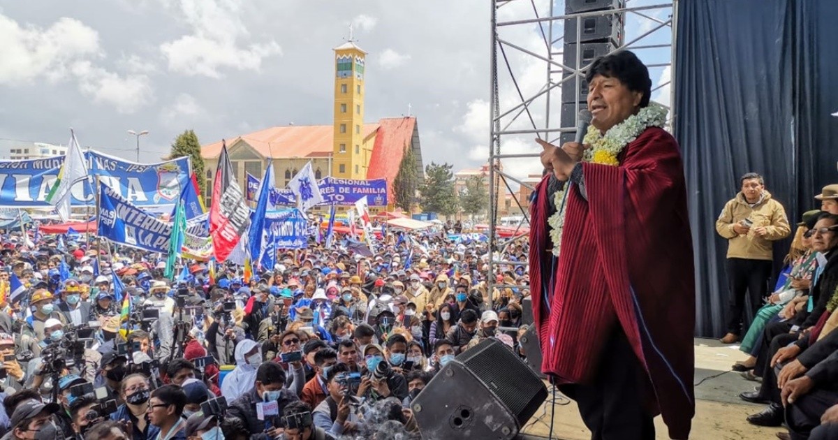 Evo Morales regresó a La Paz a poco más de un año del golpe de Estado