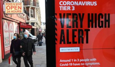 Gran Bretaña afronta cierres de fronteras para evitar expansión de nueva cepa del coronavirus