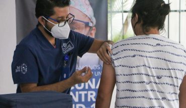 Las vacunas no eliminarán la pandemia, no significan cero COVID, advierte OMS