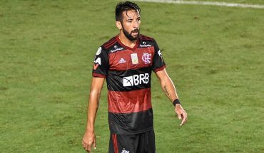 Mauricio Isla tuvo un buen desempeño en goleada del Flamengo sobre el Santos