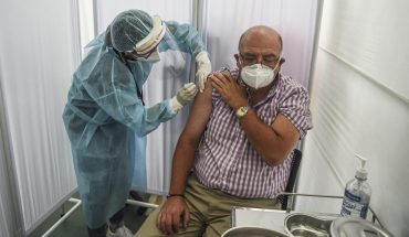 México firma precompra de 35 millones de vacunas COVID de CanSino