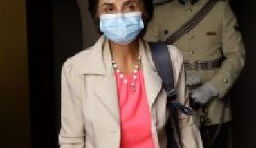 Paula Daza aclara confusión respecto a la llegada de vacunas a Chile: “En este primer avión llegan estas primeras dosis, pero van a seguir llegando en forma paulatina”