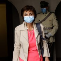 Paula Daza aclara confusión respecto a la llegada de vacunas a Chile: “En este primer avión llegan estas primeras dosis, pero van a seguir llegando en forma paulatina”