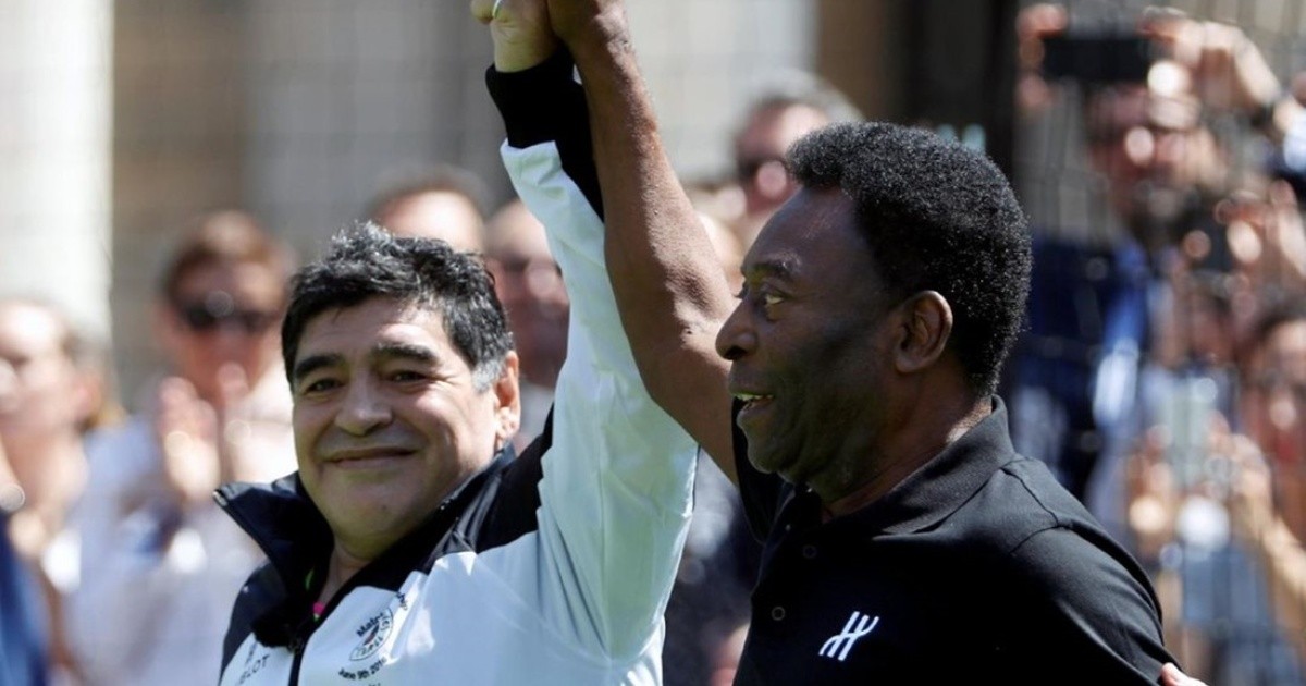 Pelé a Maradona: "Un día, en el cielo, jugaremos juntos en el mismo equipo"