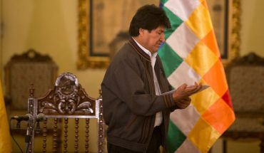 [VIDEO] Lanzan sillas contra Evo Morales en encuentro con miembros de su partido