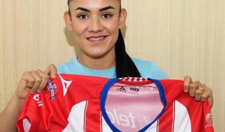 translated from Spanish: Brenda Garcia up to St. Louis, after playing with Cruz Azul