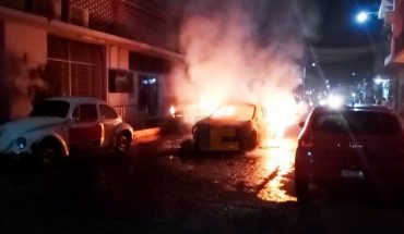 translated from Spanish: Crash ends in car fire in Apatzingán, Michoacán