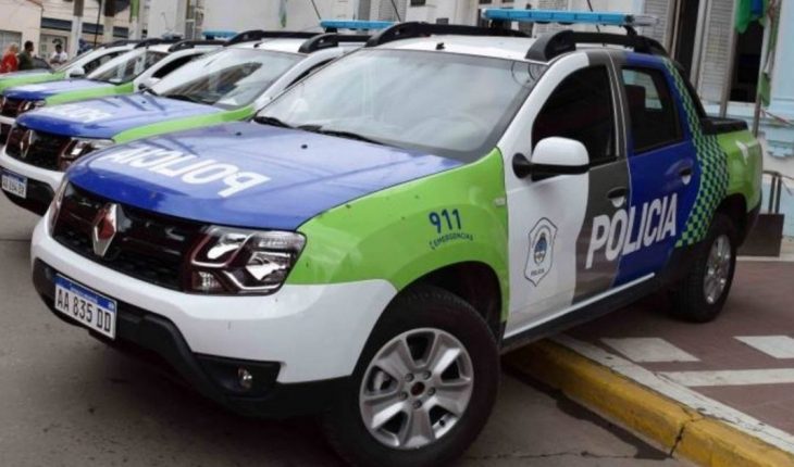 translated from Spanish: Florence Varela: policeman killed a teenager who stormed a claw truck