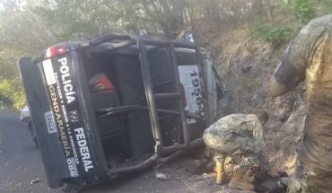 translated from Spanish: GN vehicle accident reported on road to Pochutla in Oaxaca