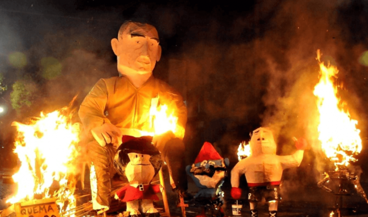 translated from Spanish: Maradona will be the protagonist of the traditional burning of La Plata dolls
