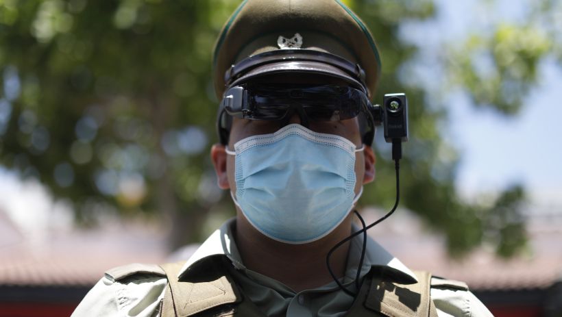 They delivered thermal visors to Carabineros to identify people with covid symptoms
