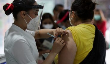 translated from Spanish: UNAM launches call to participate in COVID vaccination brigades